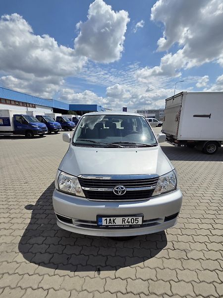 Toyota Hi-Ace (2009) - fotografie inzerátu