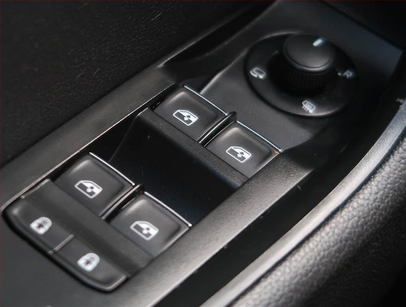 Škoda Superb (2018) Style 2.0 TDI, Automat - fotka 18 z 26