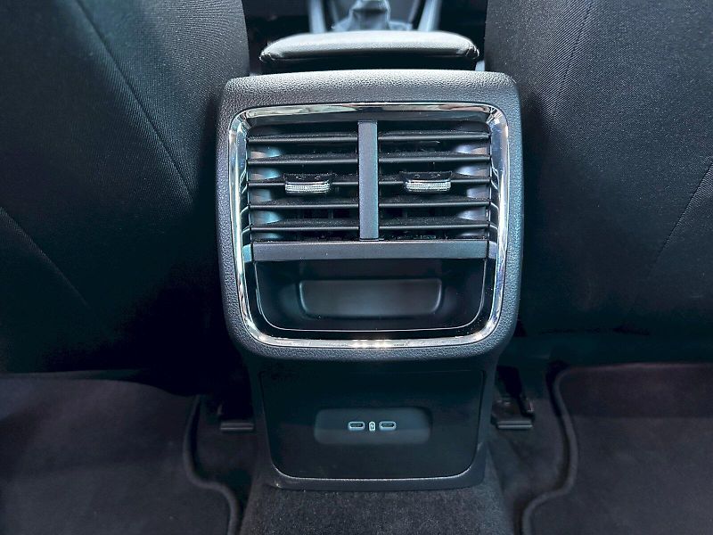 Škoda Octavia (2023) 1.5 TSI 110kW MP6 Style - fotka 28 z 35