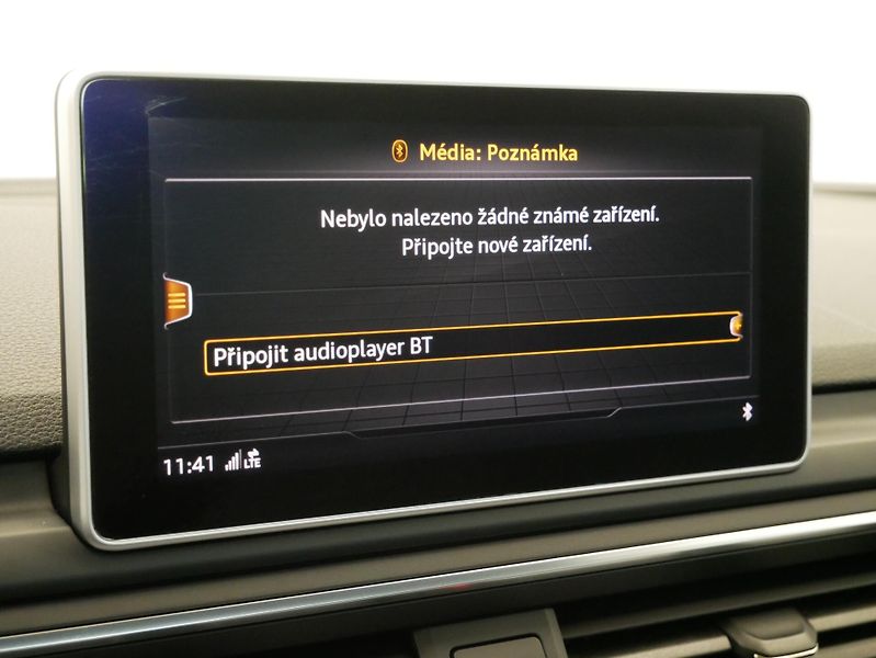 Audi A4 - fotka 21 z 30
