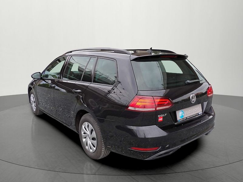 Volkswagen Golf 1.6TDI 85kW DSG Navi PDC - fotka 3 z 29