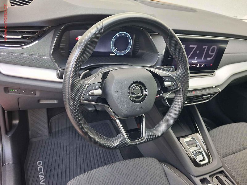 Škoda Octavia (2023) 1.5 TSi e-TEC, 1.maj,ČR - fotka 12 z 18