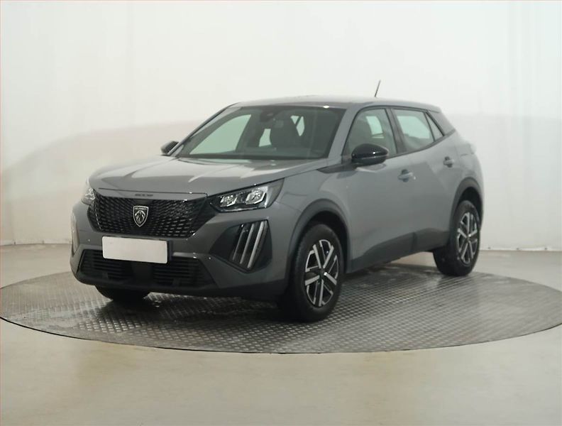 Peugeot 2008 (2024) 1.2 PureTech, ČR,1.maj - fotka 2 z 13