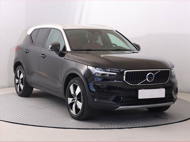Volvo XC40 (2018) Inscription D4 AWD - fotografie inzerátu