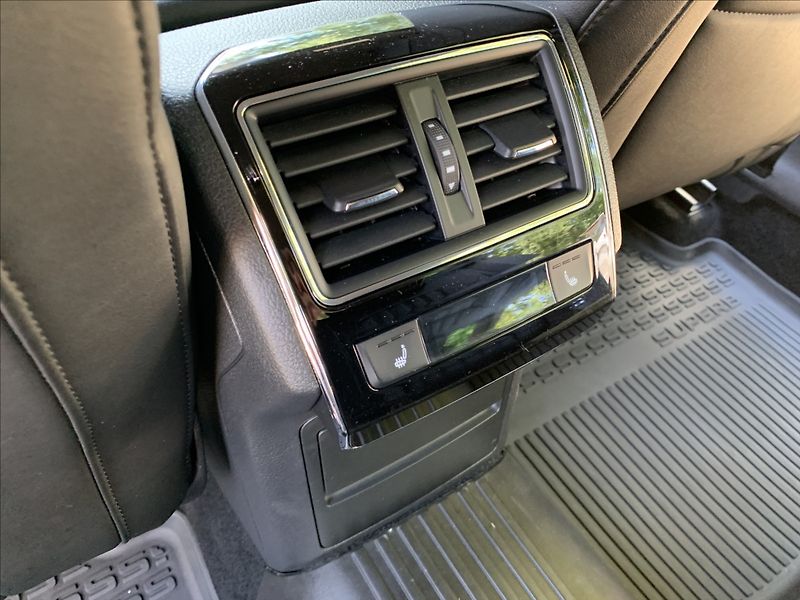 Škoda Superb 1,4 TSI iV - fotka 21 z 24