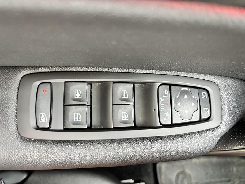 Renault Mégane Grandtour 1.5 DCi 1.majitel CZ - fotka 20 z 27