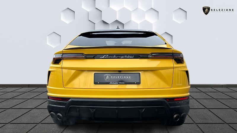 Lamborghini Urus (2021) Pearl Capsule, Záruka - fotka 4 z 15