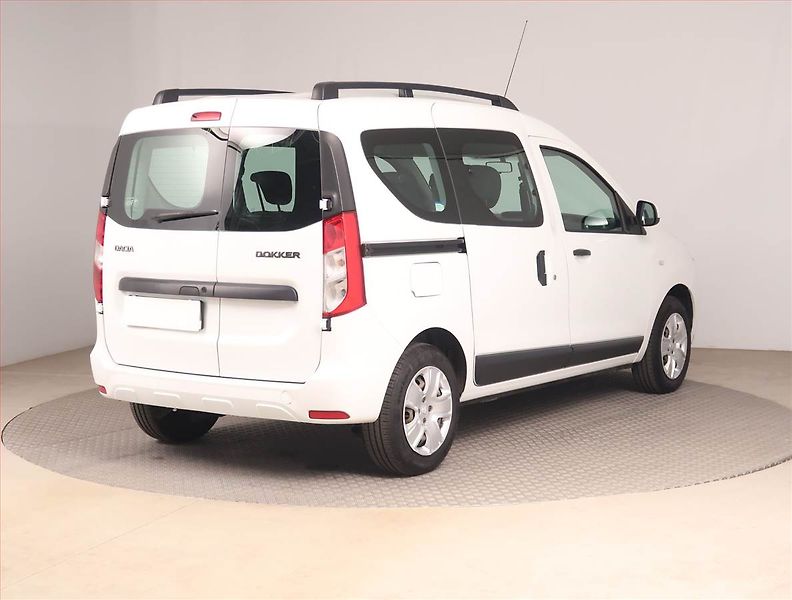 Dacia Dokker (2018) Arctica 1.6 SCe, 5Míst, ČR - fotka 5 z 17