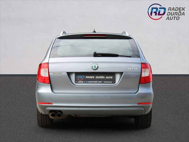 Škoda Superb 2,0 TDI  ČR,AUTOMAT,ELEGANCE - fotka 6 z 29
