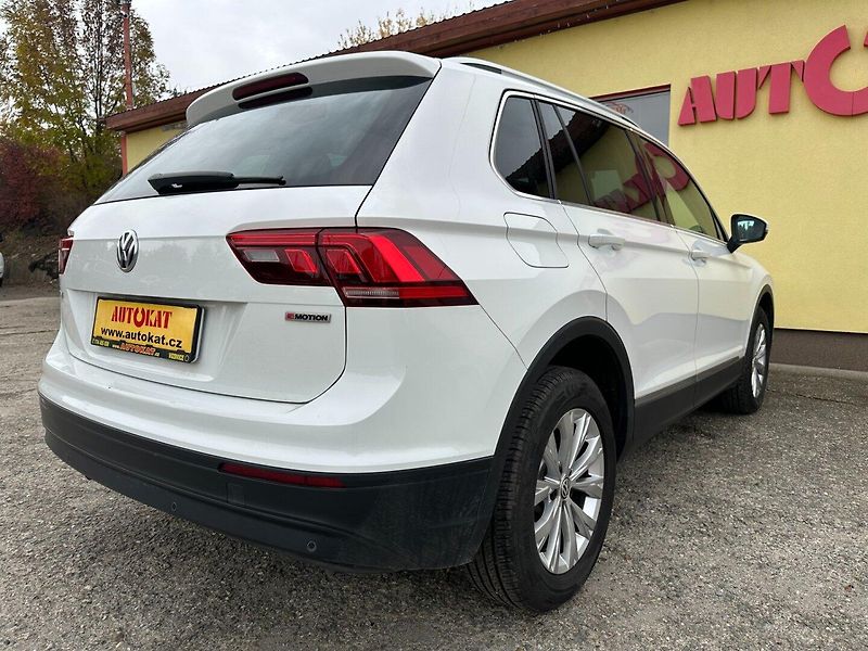 Volkswagen Tiguan 2.0 TDI 110kW/4x4/DSG/Navi - fotka 3 z 47