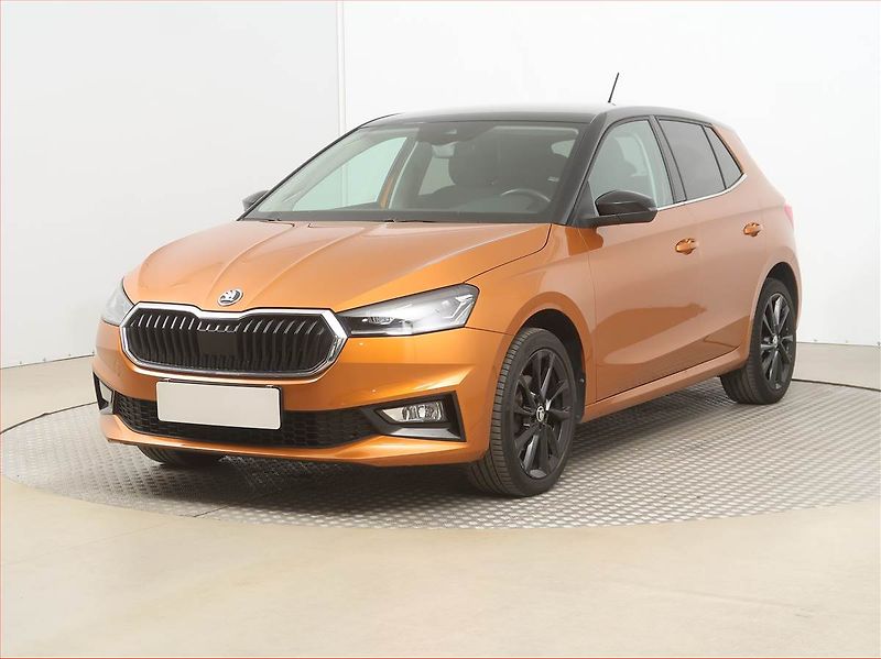 Škoda Fabia (2022) 1.0 TSI, Navi, Tempomat - fotka 2 z 18