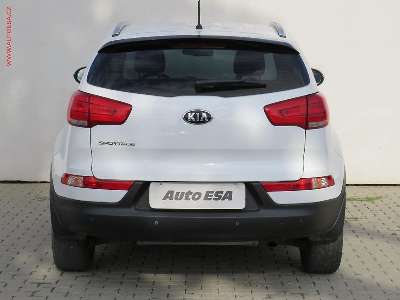 Kia Sportage (2014) 1.6GDi, 2.maj,ČR, AC - fotka 5 z 22