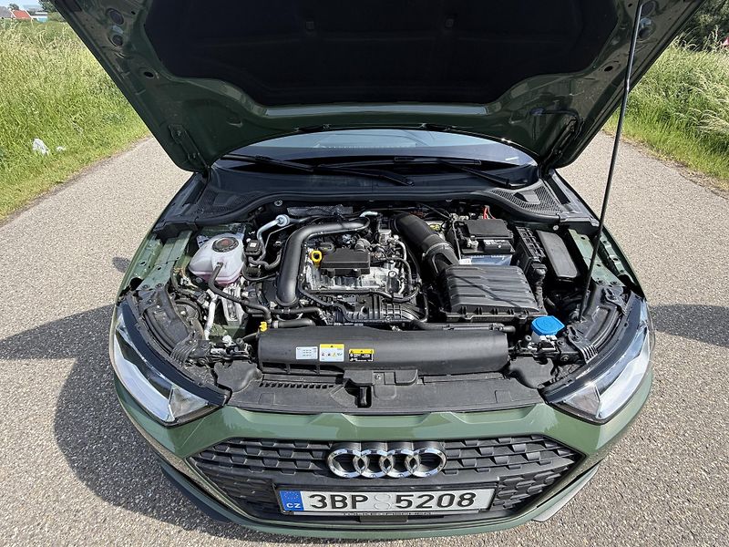 Audi A1 (2024) Audi A1•2024•AUTOMAT•20 000km - fotka 16 z 18