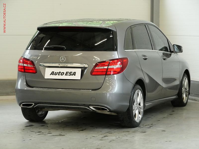 Mercedes-Benz Třídy B (2014) 2.2 CDi 4Matic B200, AT, LED - fotka 4 z 22