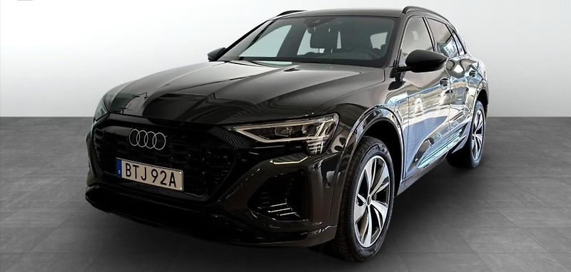 Audi Q8 e-tron 50 Q SoH 94% Kamera Vzduch LED - fotka 1 z 14