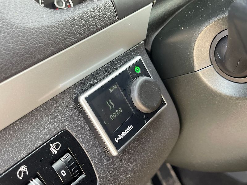 Volkswagen Touran 1.6TDi 77kW*WEBASTO*VÝHŘEV SED - fotka 33 z 34