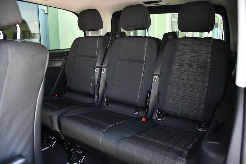 Mercedes-Benz Vito 250D 4MATIC 8MÍST TAŽNÉ NAVI - fotka 14 z 39