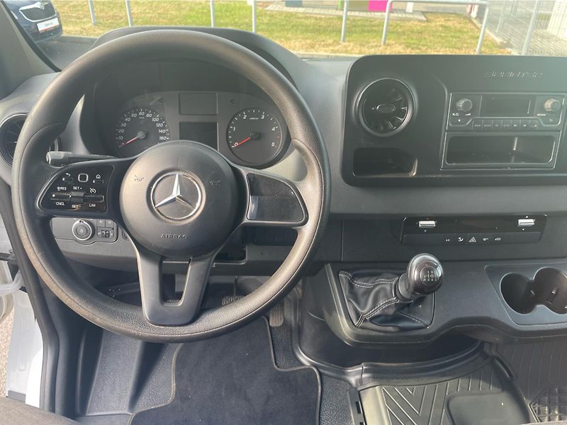 Mercedes-Benz Sprinter 319 CDI  3.0 V6  XL - fotka 15 z 22