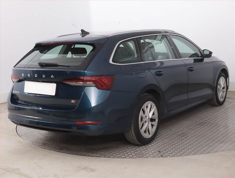 Škoda Octavia (2022) 2.0 TDI - fotka 5 z 15