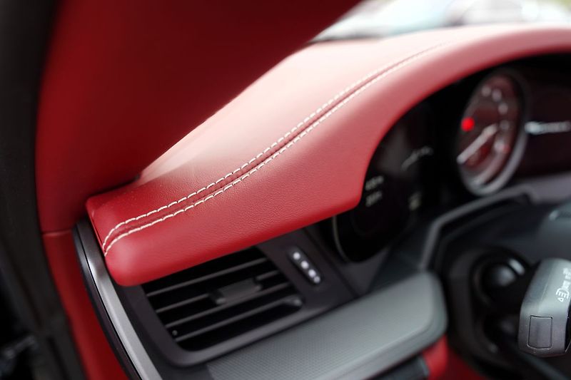 Porsche 911 Carrera 4/PDK/Sport chrono/21 - fotka 40 z 48