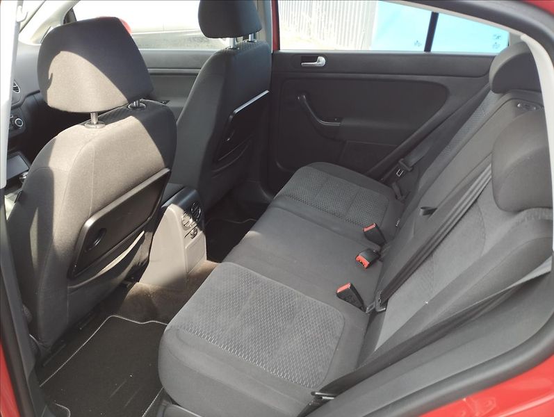 Volkswagen Golf Plus 1,2 TSi 77KW - fotka 10 z 17