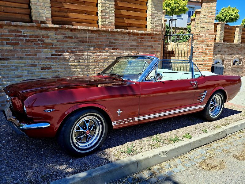 Ford Mustang (1966) Rok výroby 1966, Ford Mustang  - fotka 1 z 10
