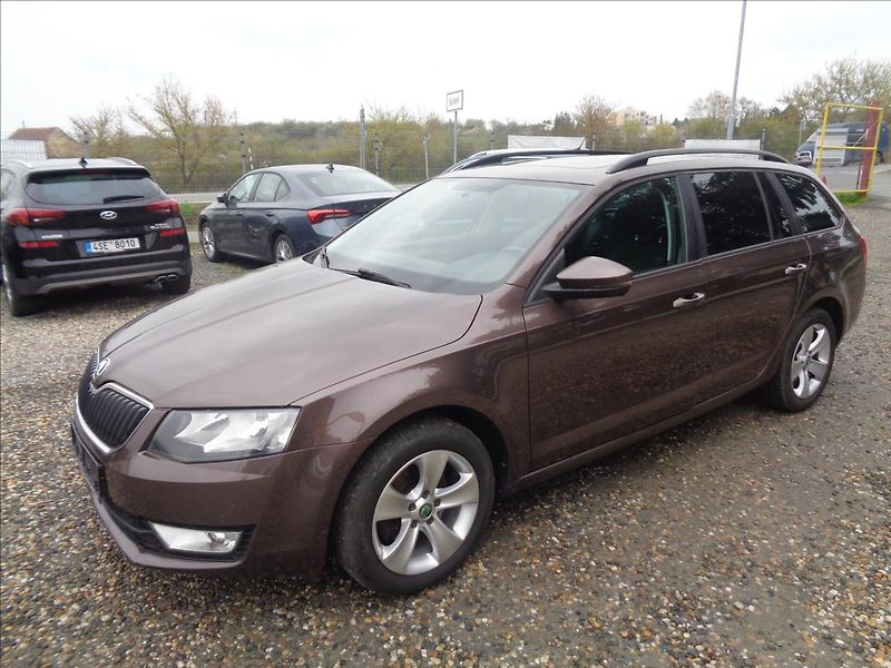 Škoda Octavia (2014) 1,4 - fotka 3 z 19