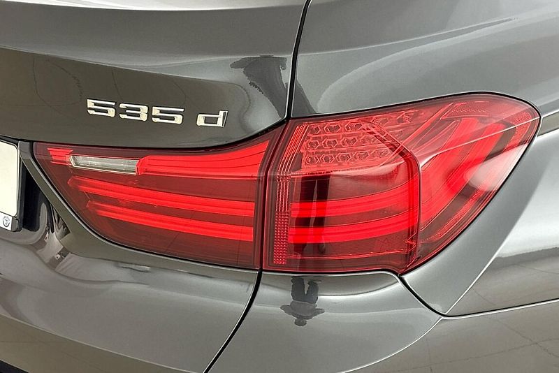 BMW Řada 5 535xdGT - fotka 5 z 24