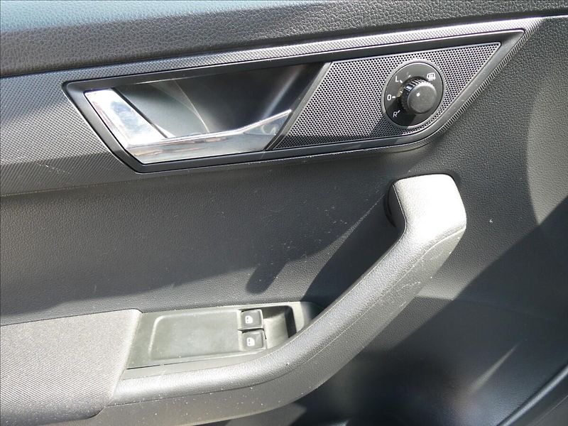 Škoda Fabia 1,4 TDi 66kW 2.majitel,servisk - fotka 31 z 44