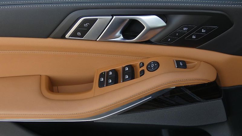 BMW X5 30d xDrive M Sport - fotka 9 z 21