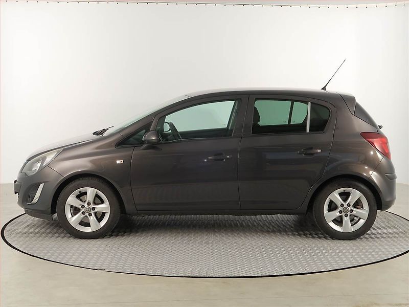 Opel Corsa (2013) 1.4 Turbo, Serv.kniha - fotka 3 z 18