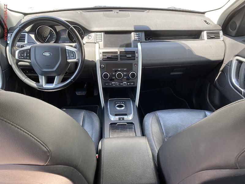 Land Rover Discovery Sport (2017) 2.0 TD4 4x4, AT, bixen, navi - fotka 8 z 18