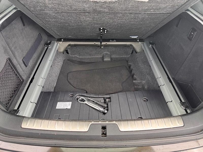 BMW X6 (2014) 4.4 V8 (449k) xDrive50i - fotka 50 z 51