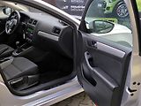 Volkswagen Jetta Trend LIFE *SERV.KNÍŽKA*       - náhled 23