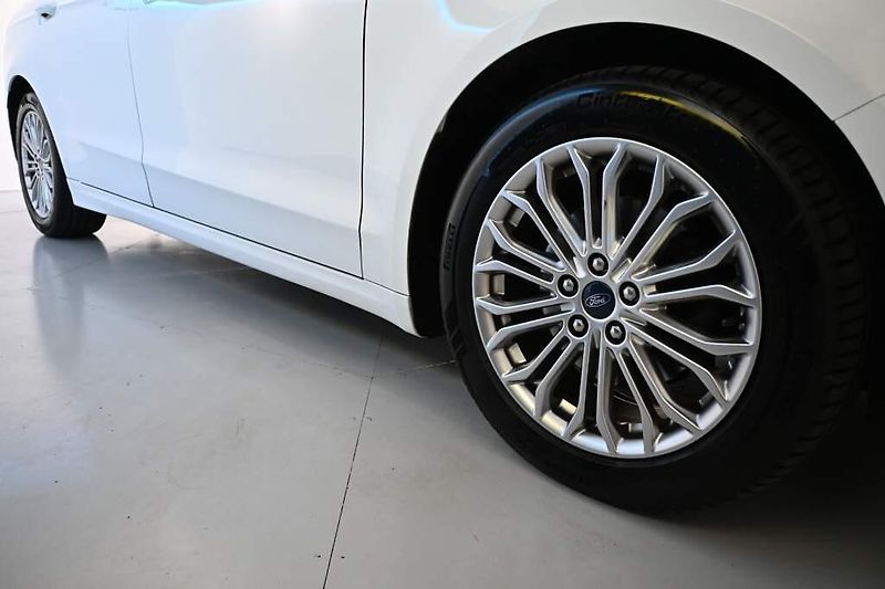 Ford Mondeo (2020) 2.0 140 KW LED ACC SONY Tažné - fotka 40 z 41