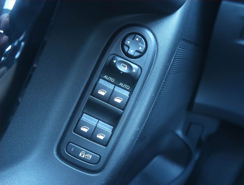 Citroën C3 (2013) 1.4 HDi, Automat, Tempomat - fotka 15 z 15