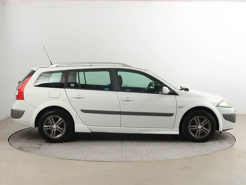 Renault Mégane (2009) 1.5 dCi, nová STK, Klima - fotka 6 z 19