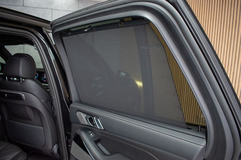 BMW X5 30d xD ///M*ZÁRUKA 9/27*7míst* - fotka 15 z 74