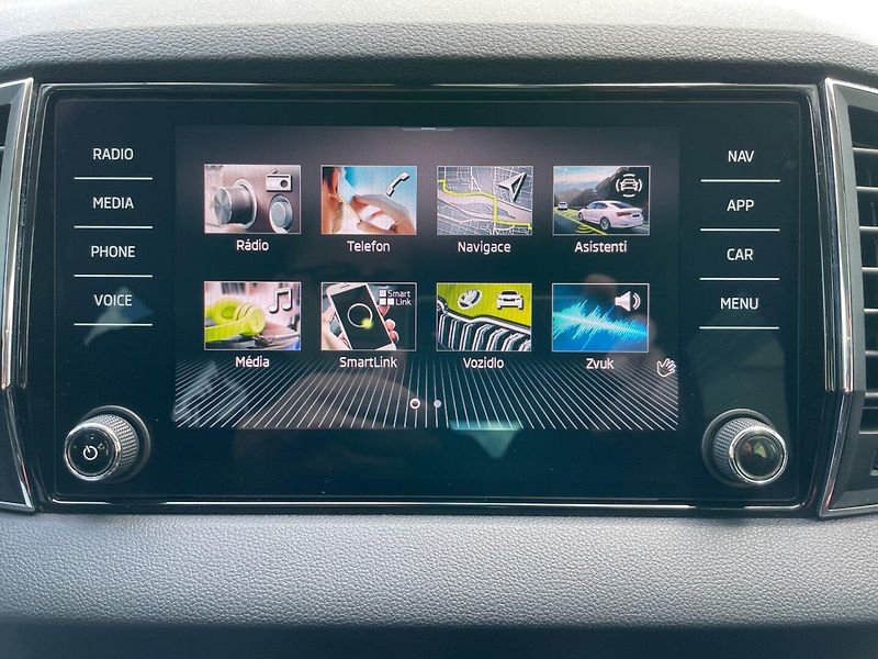 Škoda Karoq (2022) 2.0TDi Style+! Tažné! ČR+1.maj - fotka 26 z 39