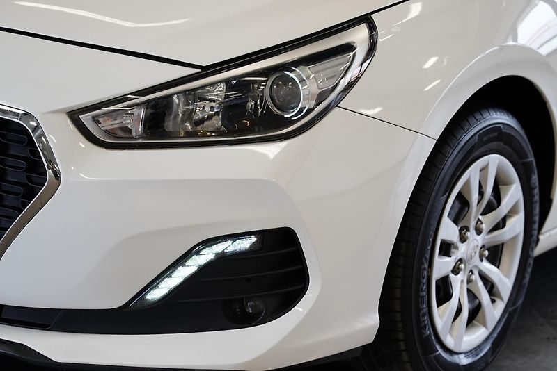 Hyundai i30 - fotka 9 z 26