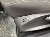 Peugeot 2008 (2018) 1.6 HDi, 2.maj,ČR, GT Line - náhled 14