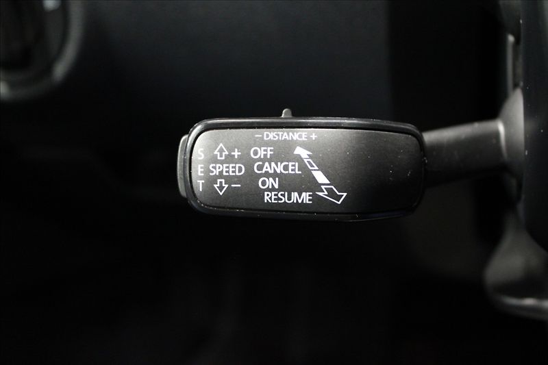 Škoda Octavia 2,0 TDI RS 4x4 DSG TOP VIRTUAL - fotka 18 z 38