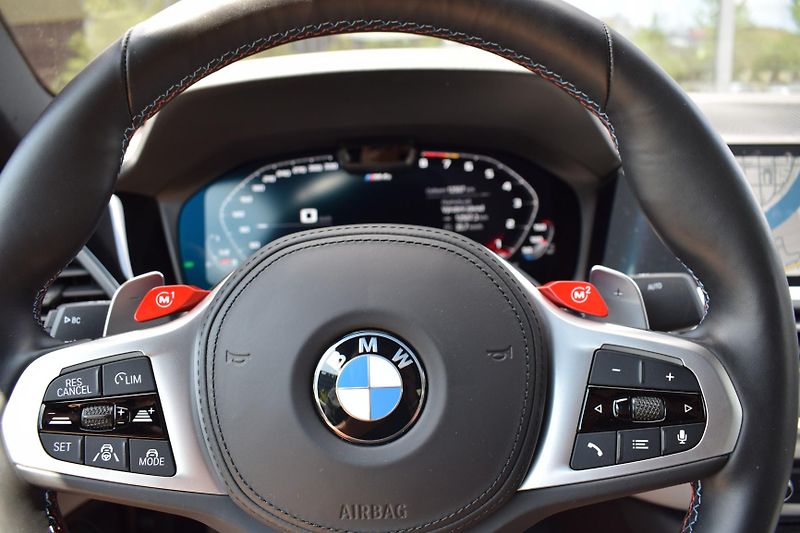 BMW M4 (2022) Competition/Carbon/MatBílá - fotka 27 z 65