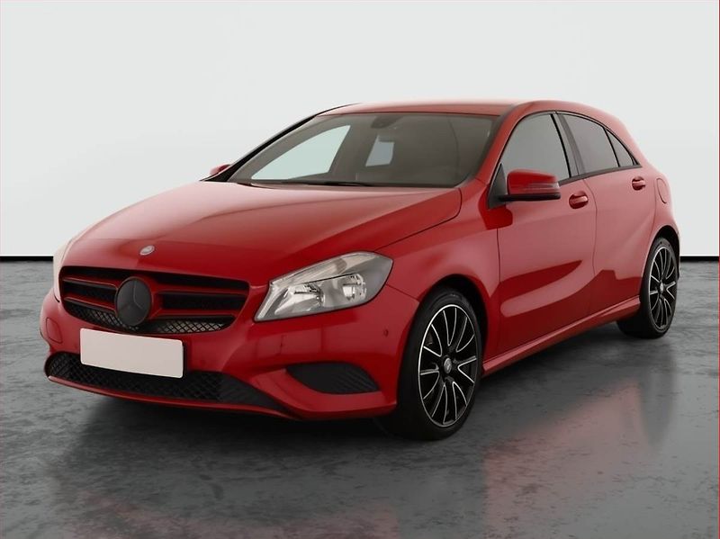 Mercedes-Benz Třídy A (2013) A 180 d, Tempomat - fotka 2 z 17