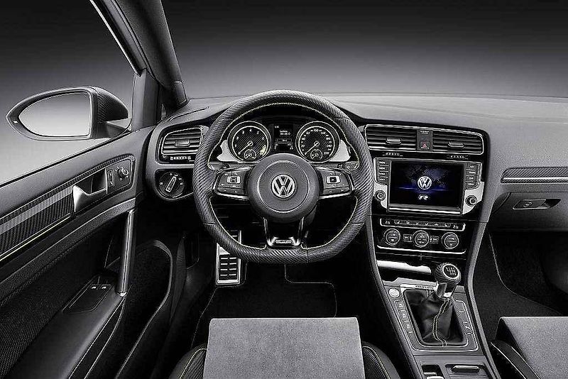 Koncept Volkswagen New Midsize Coupe.