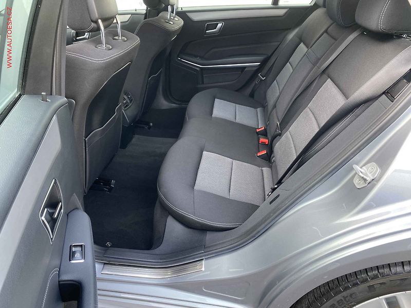 Mercedes-Benz Třídy E (2014) 2.1 CDi E200, Avantgarde, AT - fotka 10 z 19