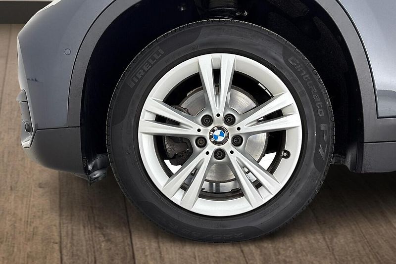 BMW X1 1.8d xDrive - fotka 6 z 23