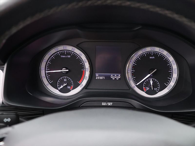 Škoda Kodiaq 2,0 TDI 140kW Style 4x4 DSG CZ - fotka 19 z 36