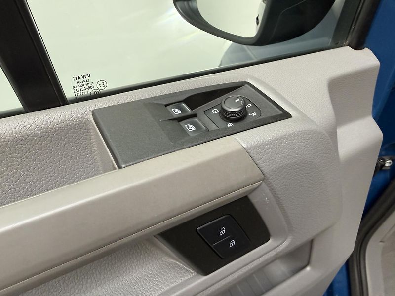 Volkswagen Crafter 35 2.0 TDI 130kW stredni rozvo - fotka 9 z 11
