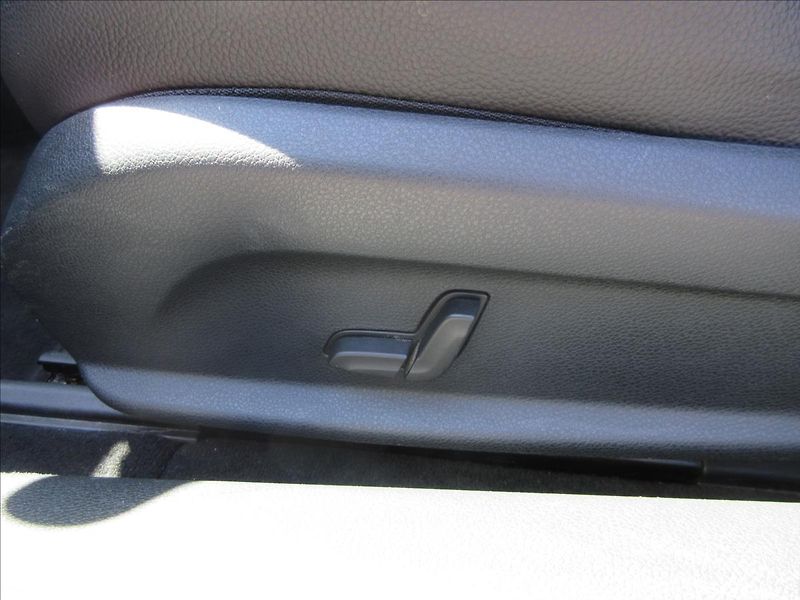 Mercedes-Benz Třídy E 220D 143Kw, Panorama, Nové ČR - fotka 26 z 29